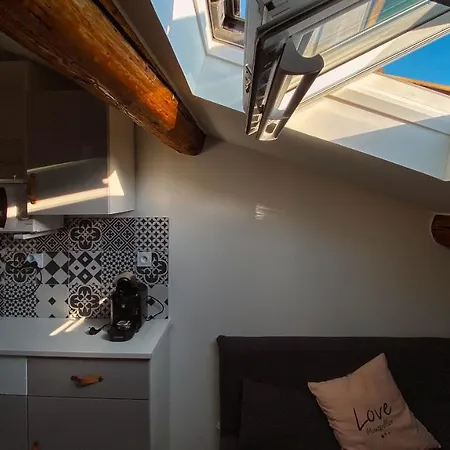 # CLIM - TRAM - Centre ville - Sous les toits # Montpellier Extérieur photo